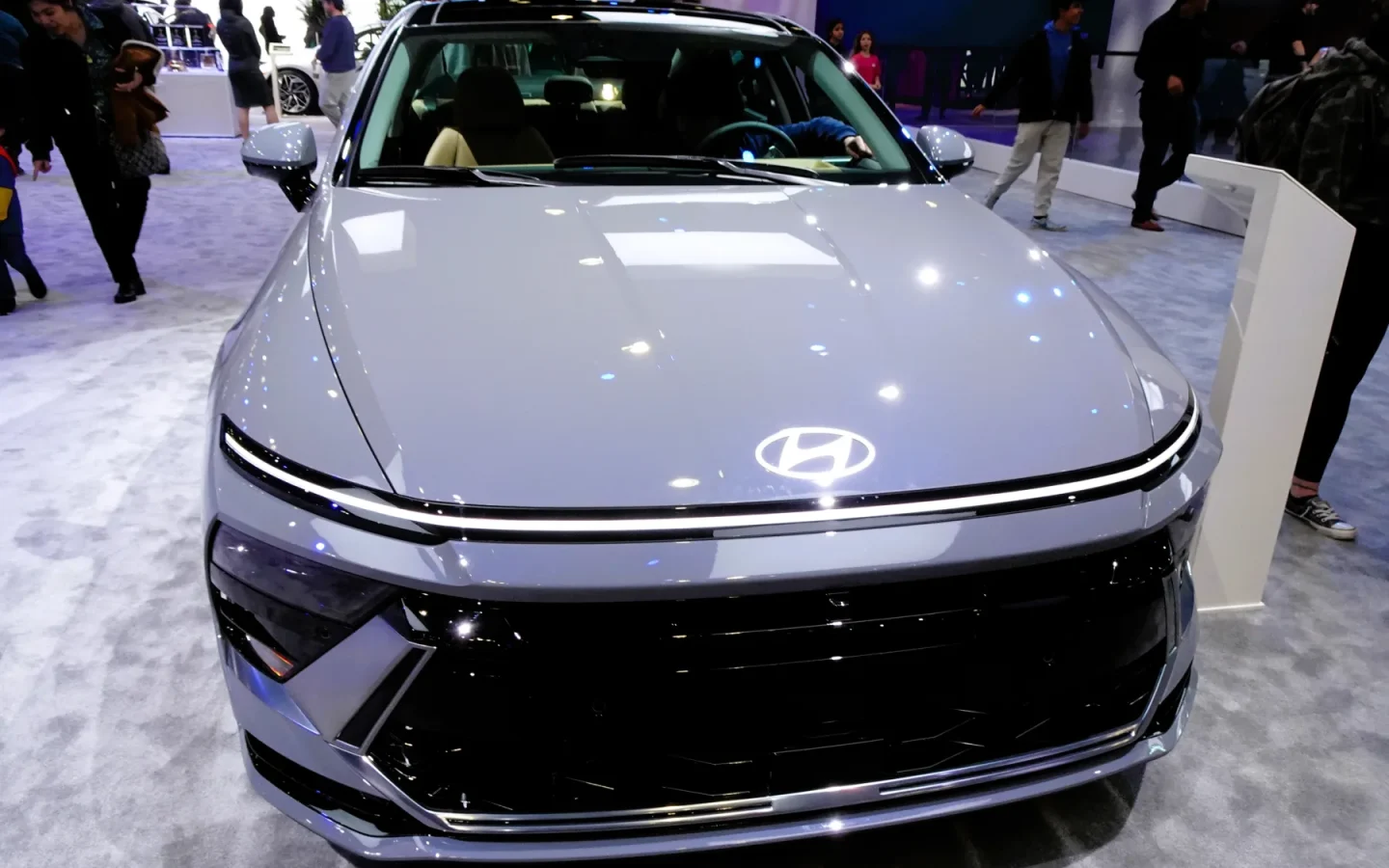 Hyundai SONATA Hybrid 2024 grise vue de face