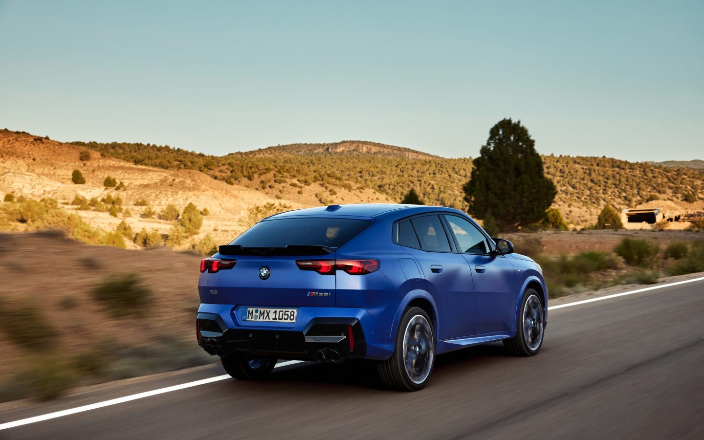 الصورة 2 من BMW X2