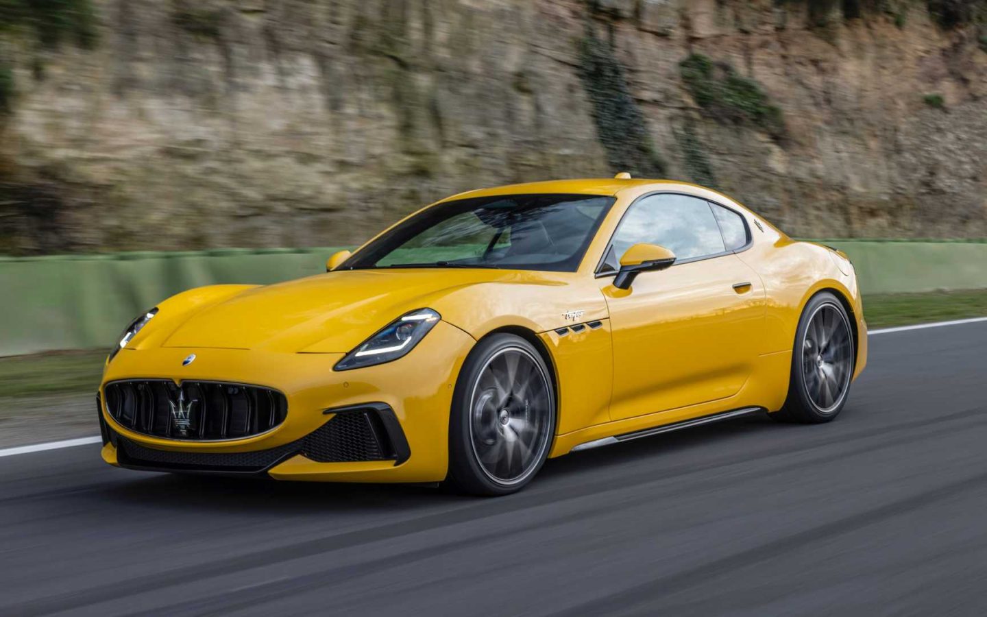 الصورة 2 من Maserati GranTurismo