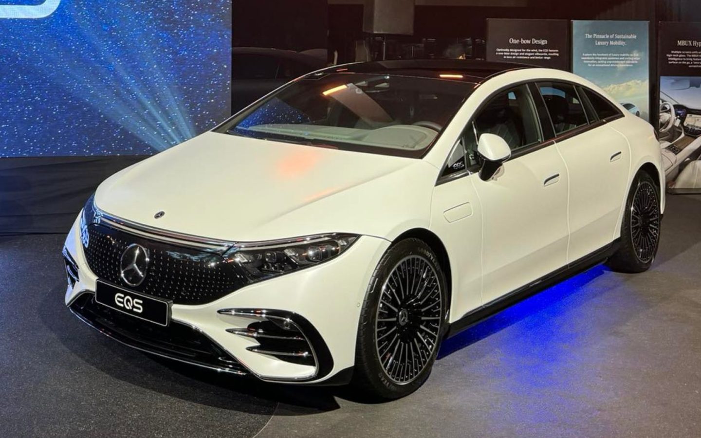 الصورة 3 من Mercedes-Benz EQS