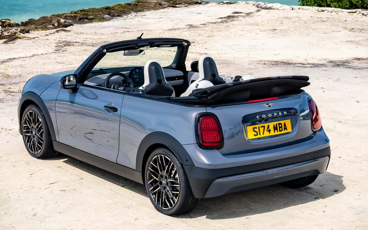 الصورة 2 من MINI Cabrio