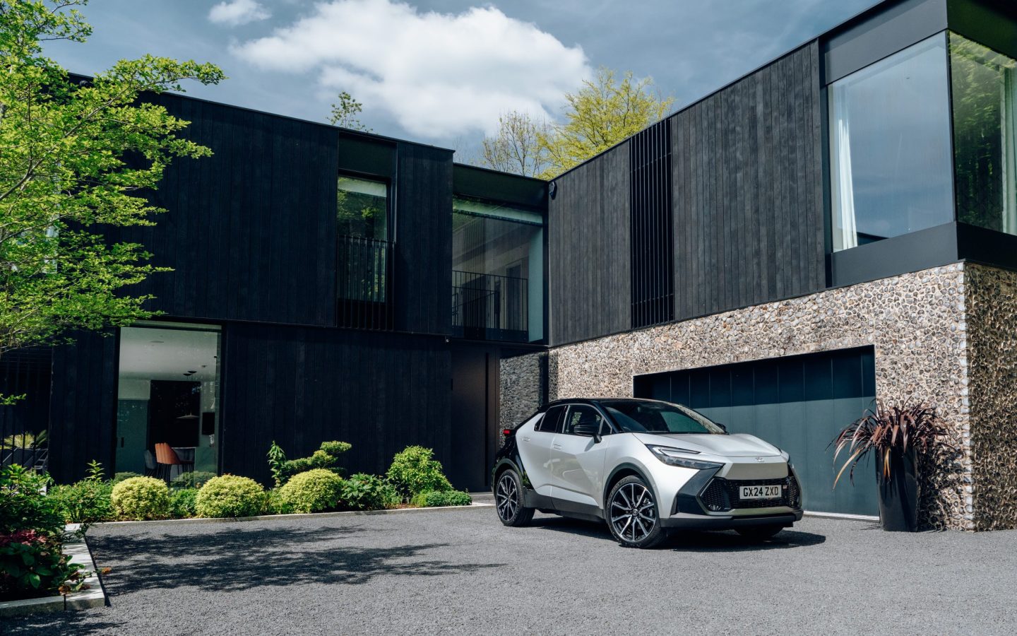 الصورة 2 من Toyota C-HR