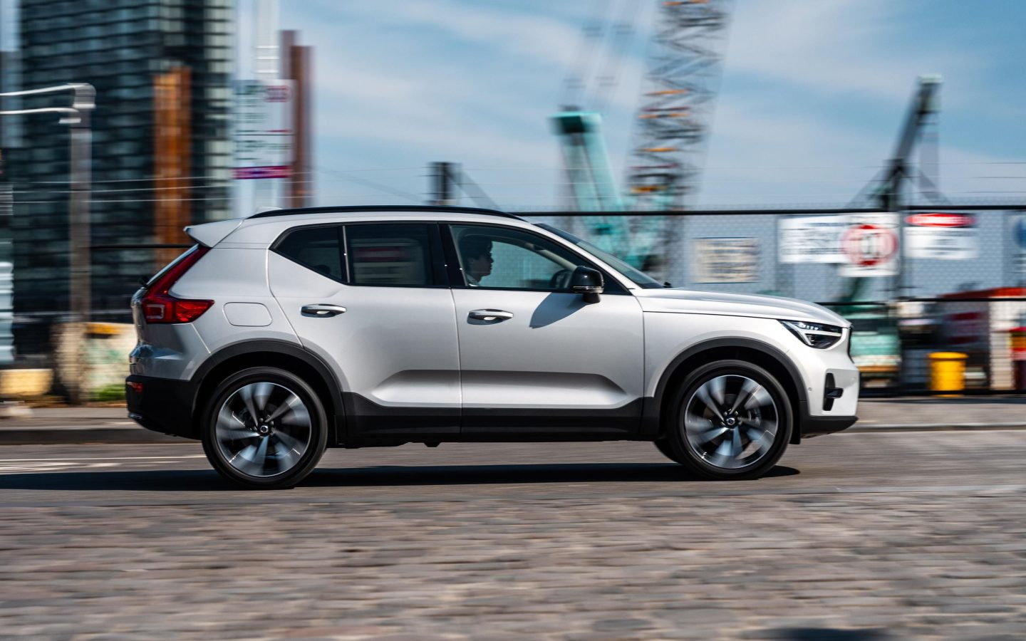 الصورة 2 من Volvo XC40