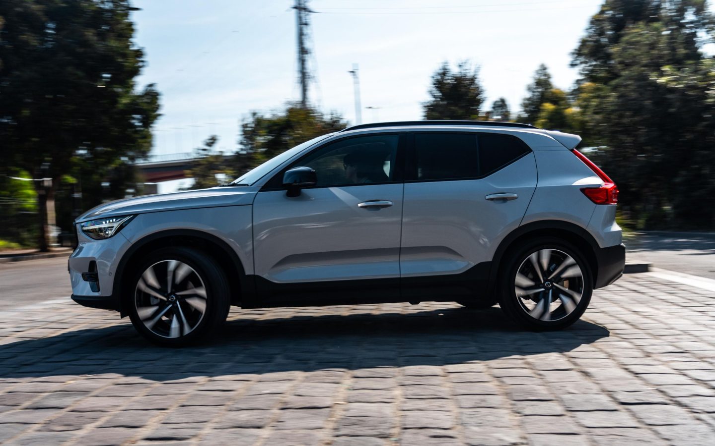 الصورة 3 من Volvo XC40